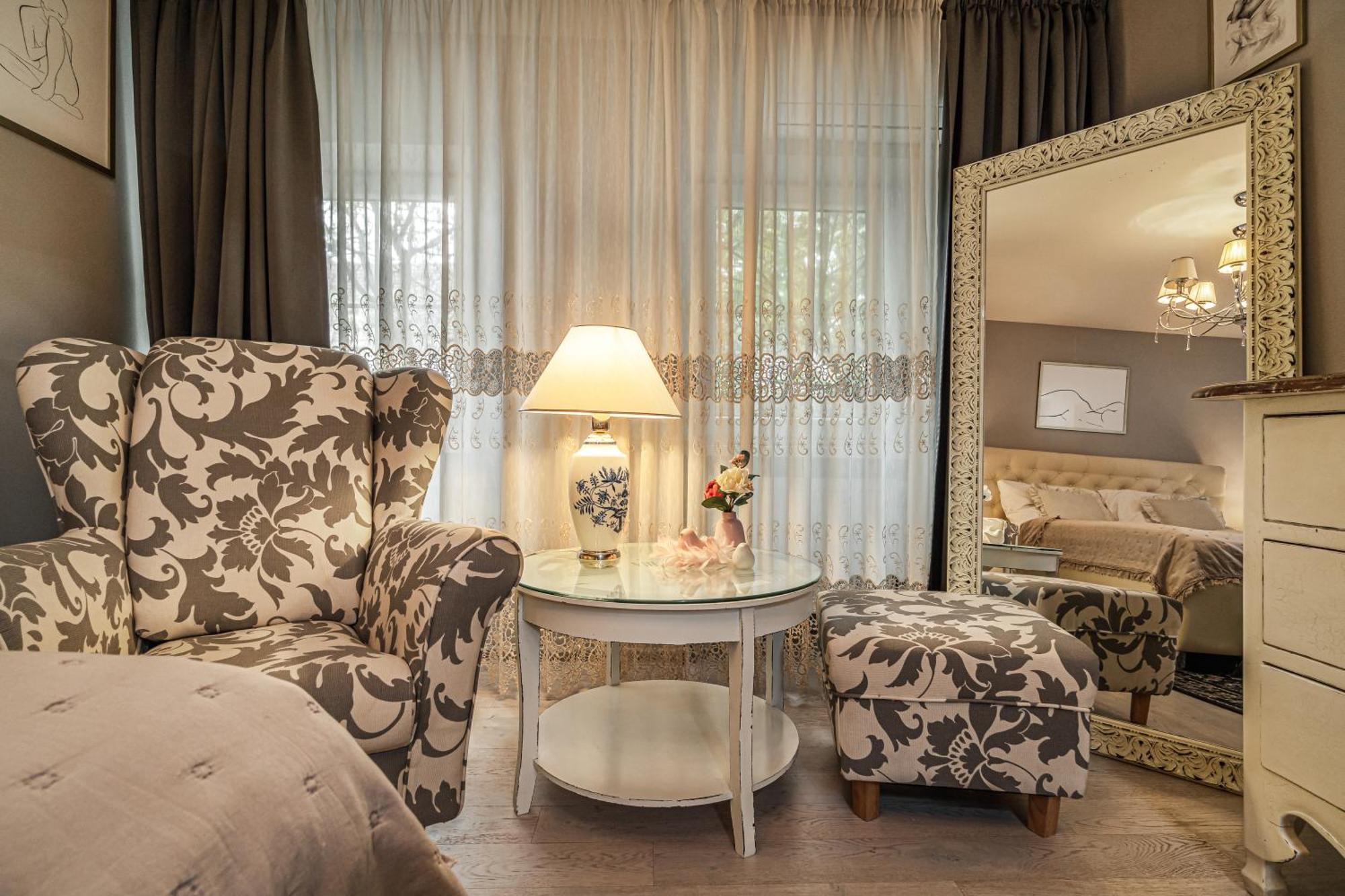 Luxurious And Royal Apartment In The Old Town Bratislava Dış mekan fotoğraf