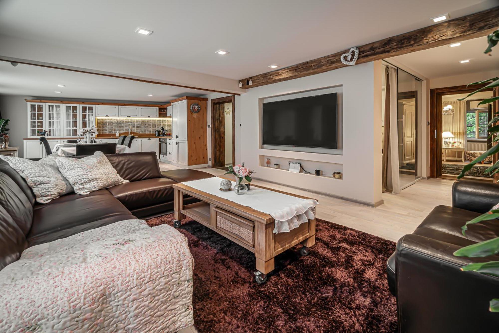 Luxurious And Royal Apartment In The Old Town Bratislava Dış mekan fotoğraf