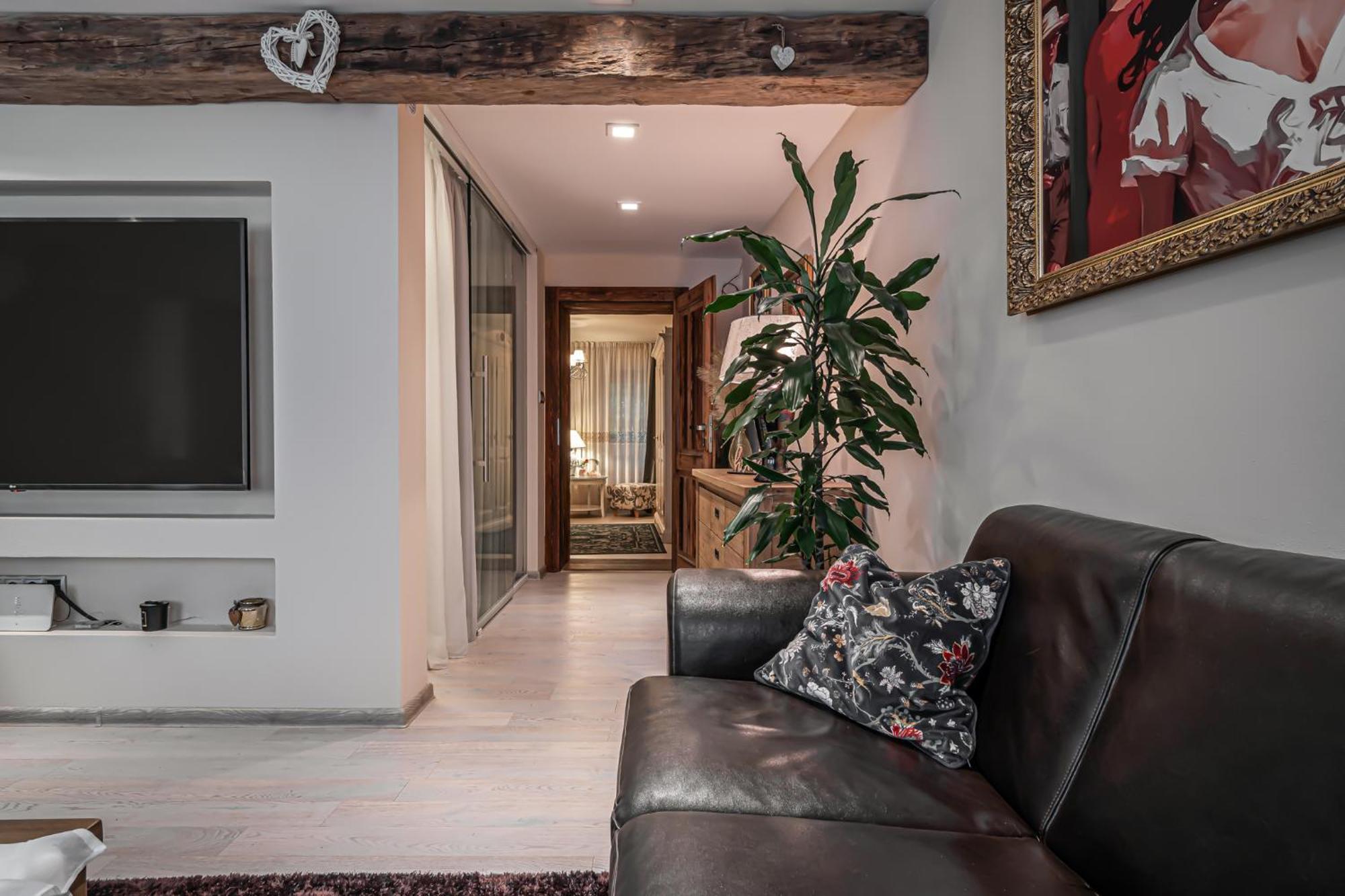 Luxurious And Royal Apartment In The Old Town Bratislava Dış mekan fotoğraf