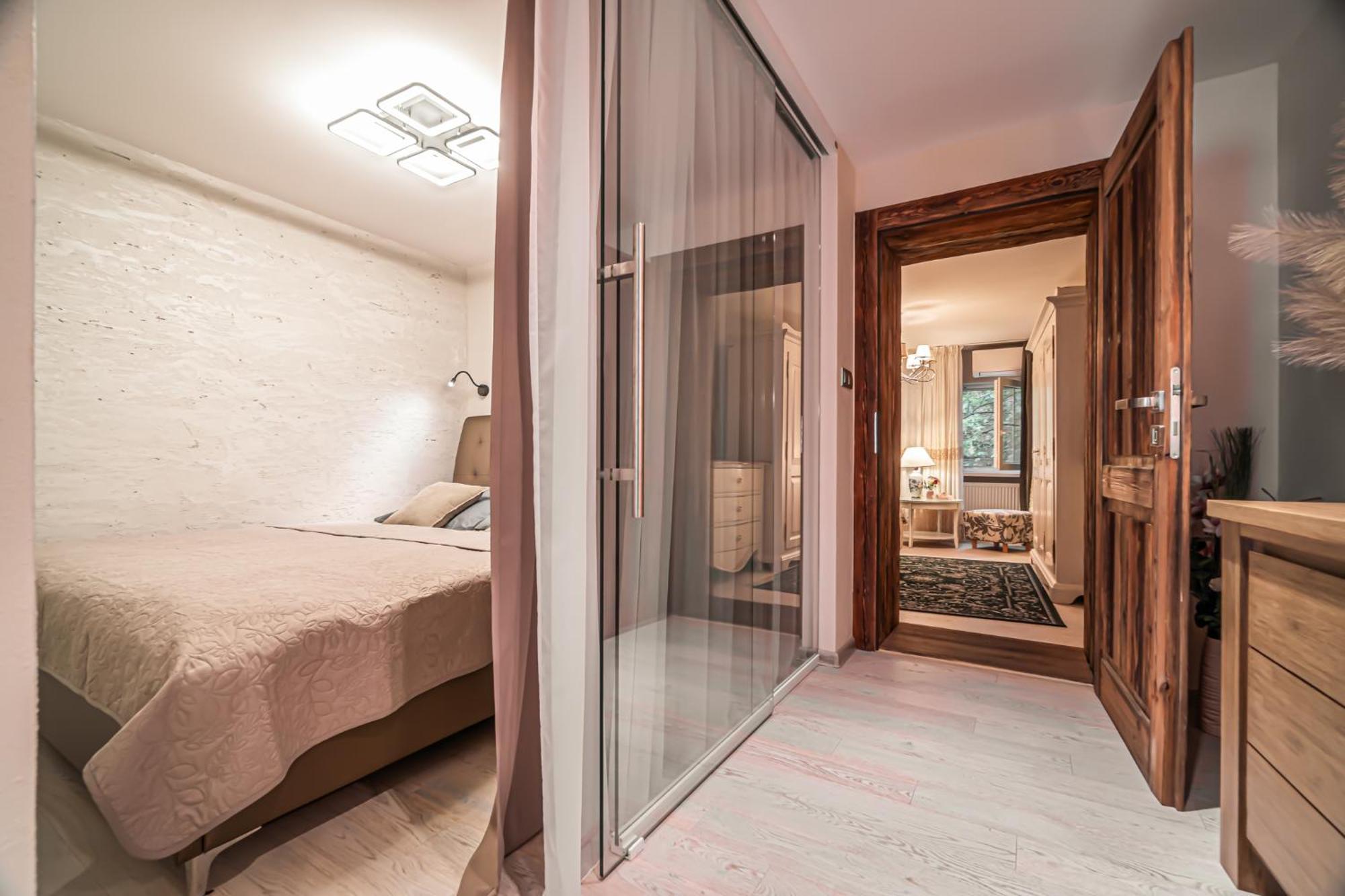 Luxurious And Royal Apartment In The Old Town Bratislava Dış mekan fotoğraf